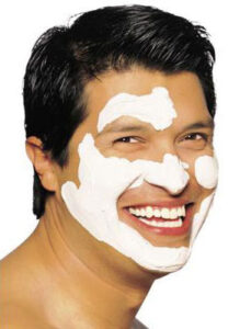 Mann mit Gesichtsmaske